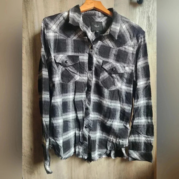 Rails Jaxton Plaid Button Down Long Sleeve Shirt Size Medium - Picture 3 of 9